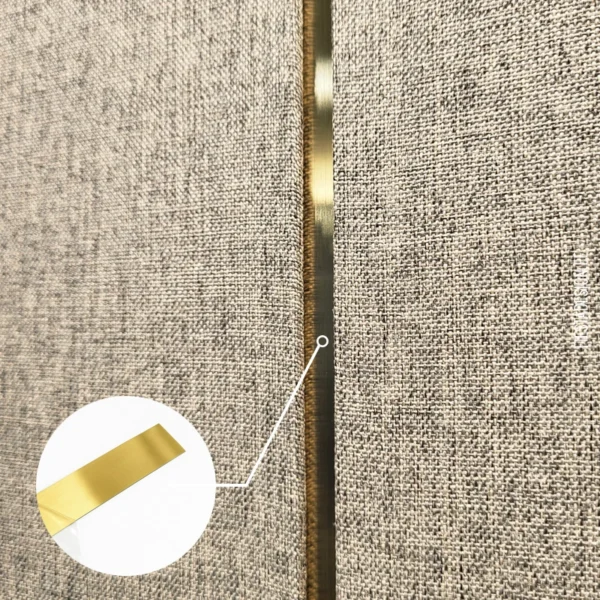 Текстильные панели LINOVA установлены с зазором для декоративной вставки